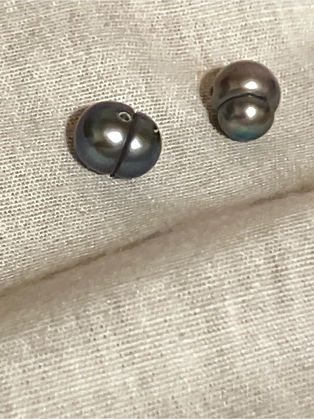 2Akoya Twin Pearls